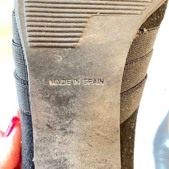 🎉😀CLEARANCE SALE!!😀🎉Stuart Weitzman Black Suede Leather Pumps - Picture 7 of 11